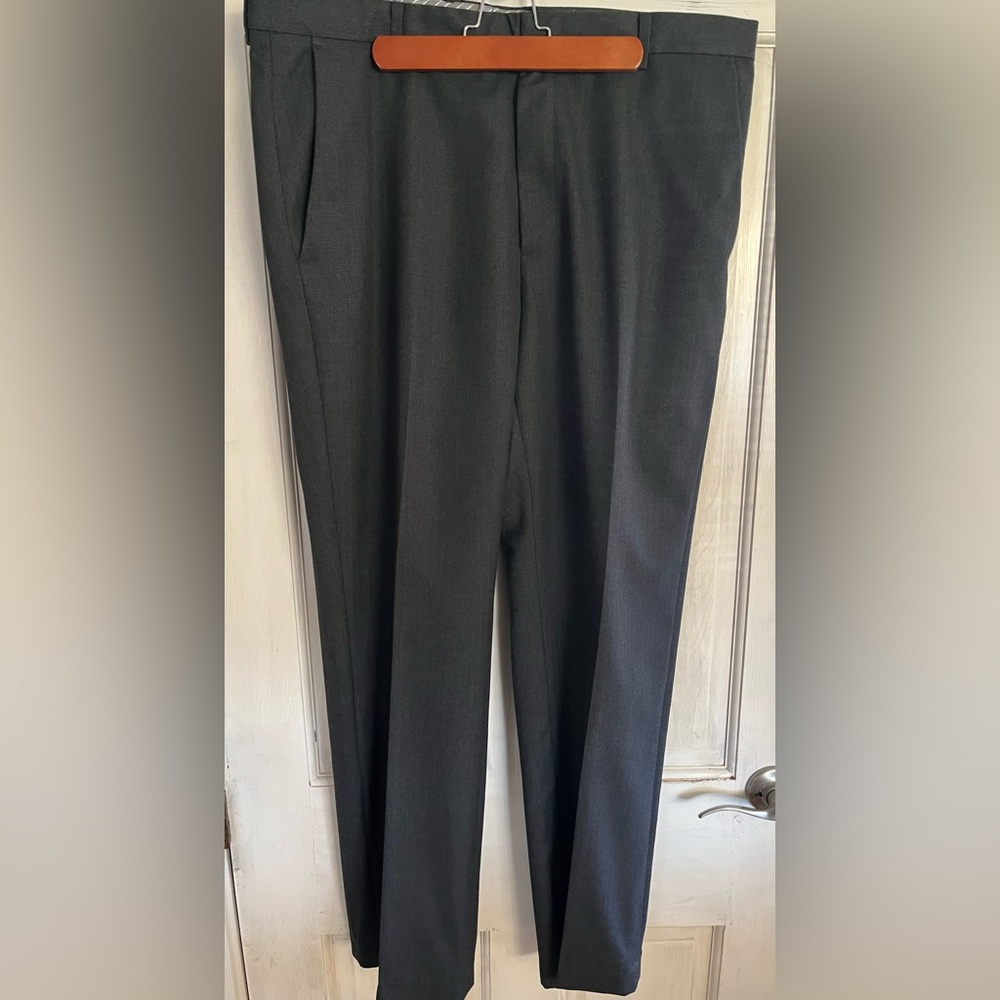 Banana Republic dress pants. Size 38x32. Classic fit.